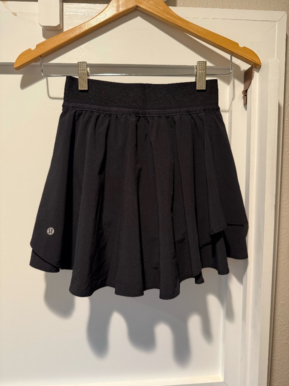 Lululemon Black Flowy Tennis Skirt – XXS